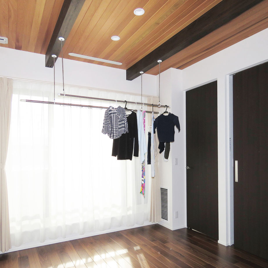 ササキハウス 【天童市/二世帯同居/間取図有/５K以上/6人家族】 「Stylish Modern」ビルトインガレージのある二世帯住宅の建築実例画像6