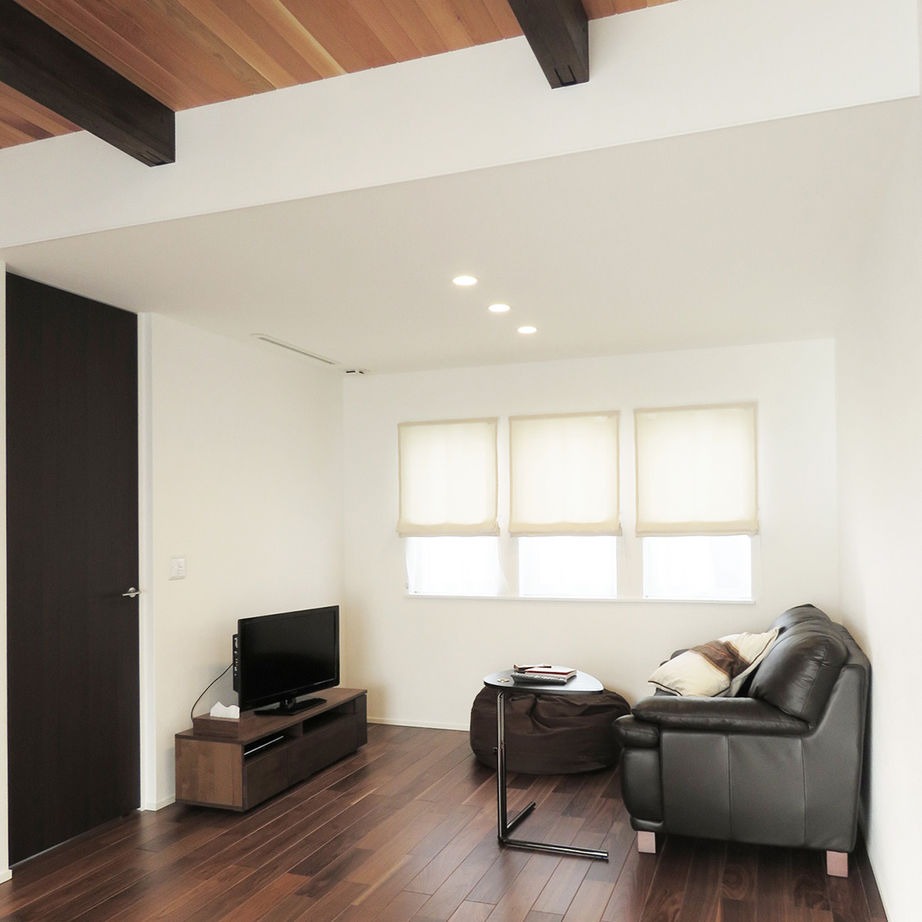 ササキハウス 【天童市/二世帯同居/間取図有/５K以上/6人家族】 「Stylish Modern」ビルトインガレージのある二世帯住宅の建築実例画像9