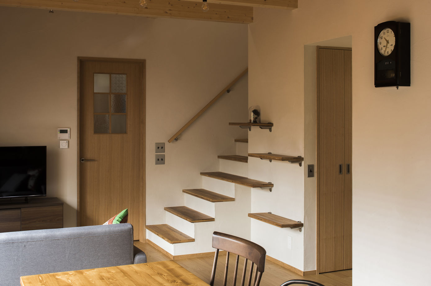 大元工務店 <北広島市/無垢材/造作キッチン>ひとつひとつ自分たちで紡いだ、年数が経つほど味わい増す家の建築実例画像5