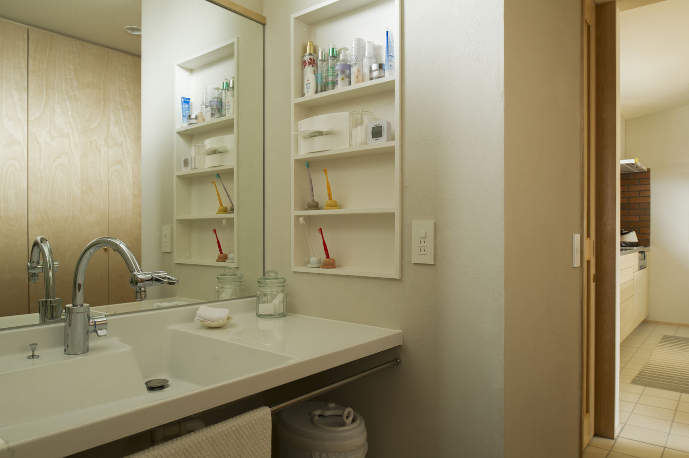 大元工務店 <千歳市/2階リビング/ビルドインガレージ>住宅街でも開放感を感じる、お気に入りの我が家の建築実例画像3