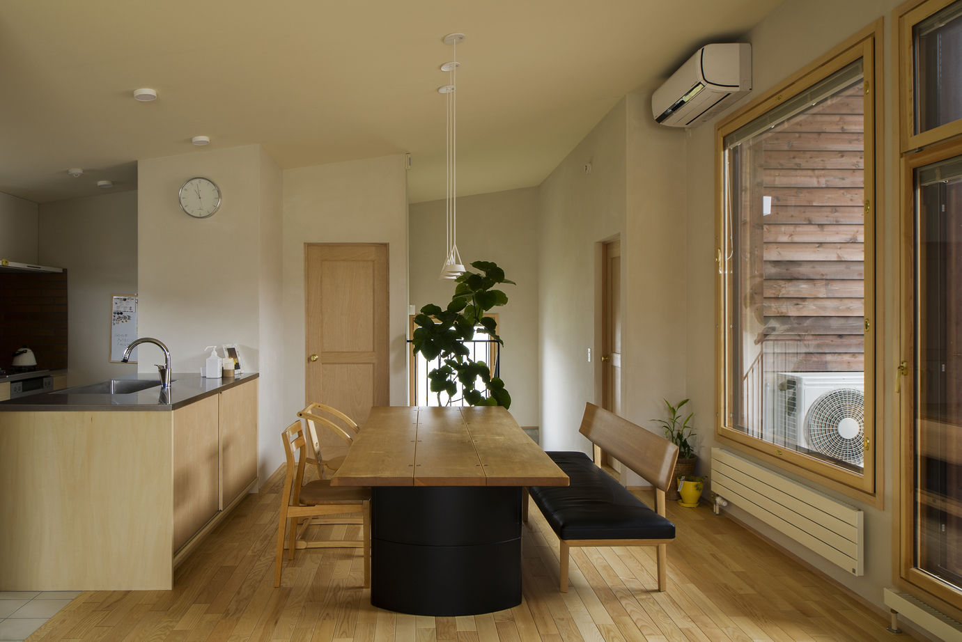 大元工務店 <千歳市/2階リビング/ビルドインガレージ>住宅街でも開放感を感じる、お気に入りの我が家の建築実例画像8