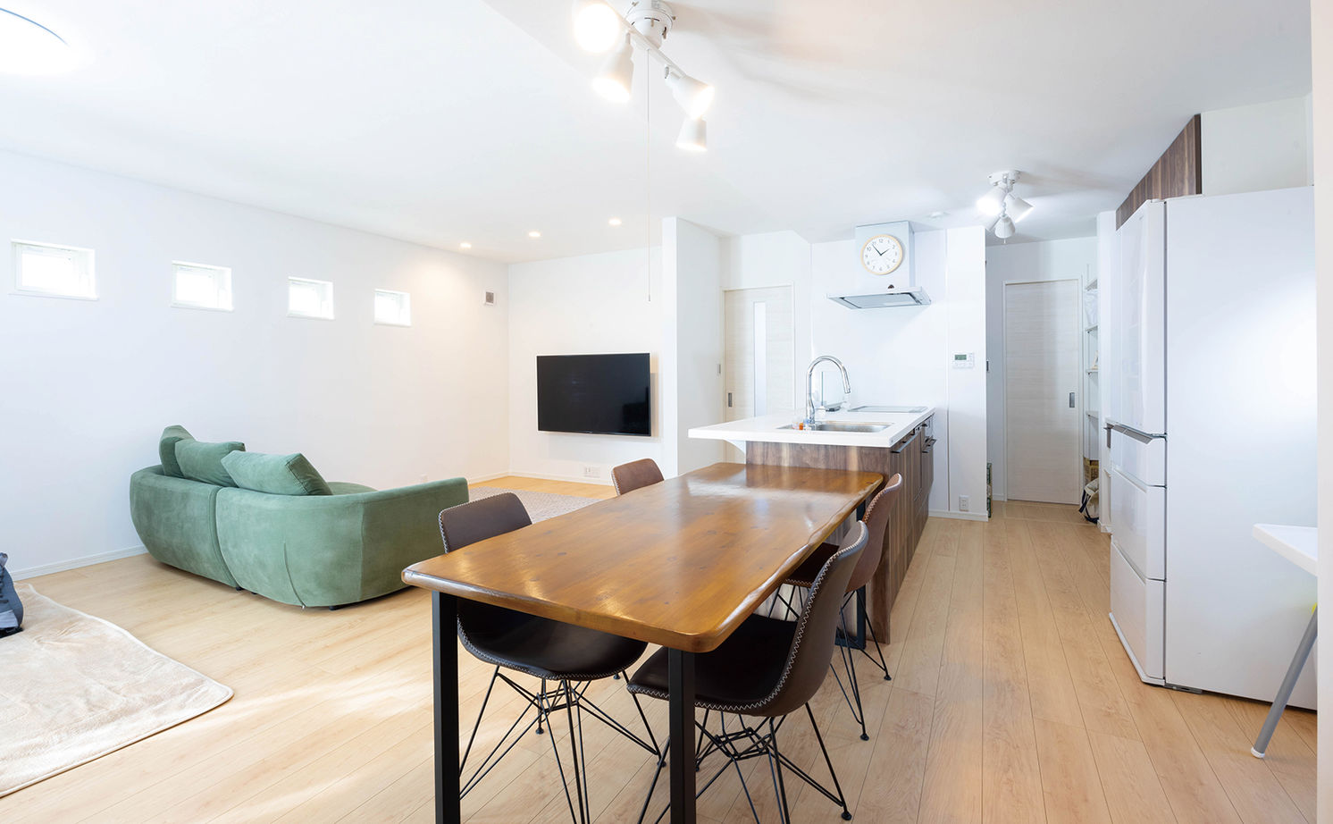 H.B.HOMES（エイチビーホームズ） 【大阪府／約31坪／平屋】暮らしやすさを追求しつつも、「いつも家族と一緒に」を実現した平屋の住まいの建築実例画像3