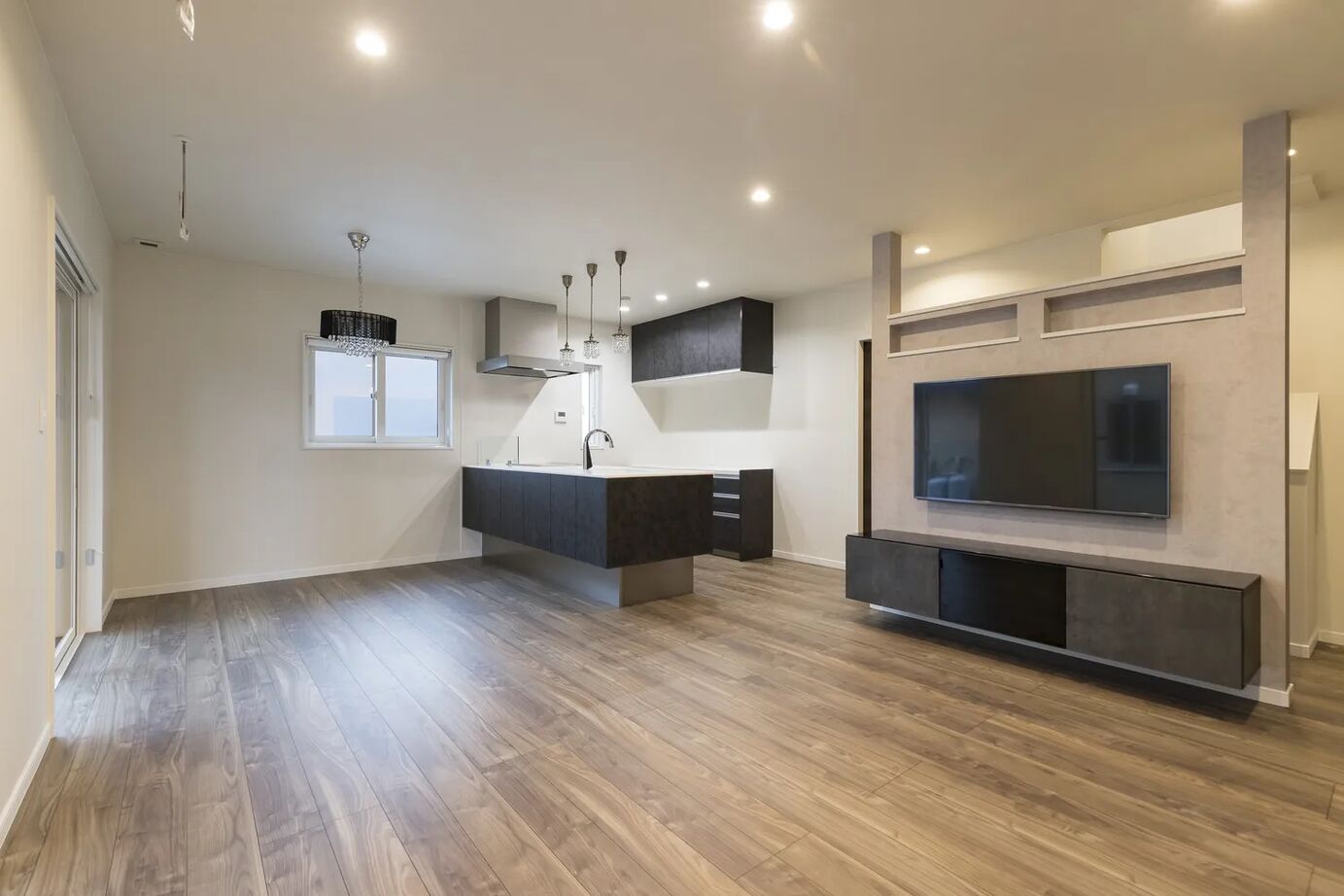 サイエンスＬＤホーム 【兵庫県/2000万円台】ホテルライクの洗練された暮らしができるモノトーン調の邸宅の建築実例画像3