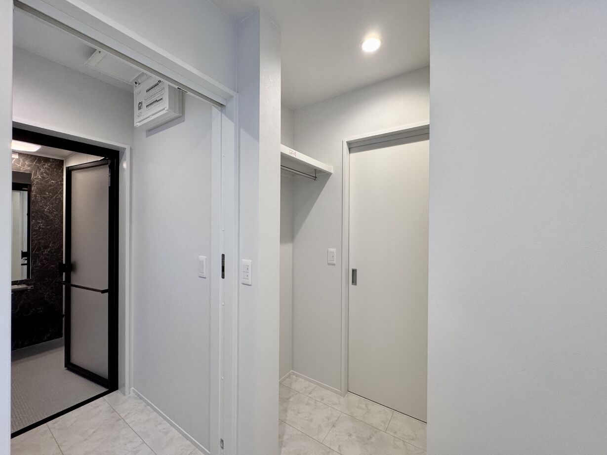 とやまアイホーム 洗練された上質な空間　【ホテルライク】　おしゃれにも回遊動線にもこだわったハイクラスな家の建築実例画像4