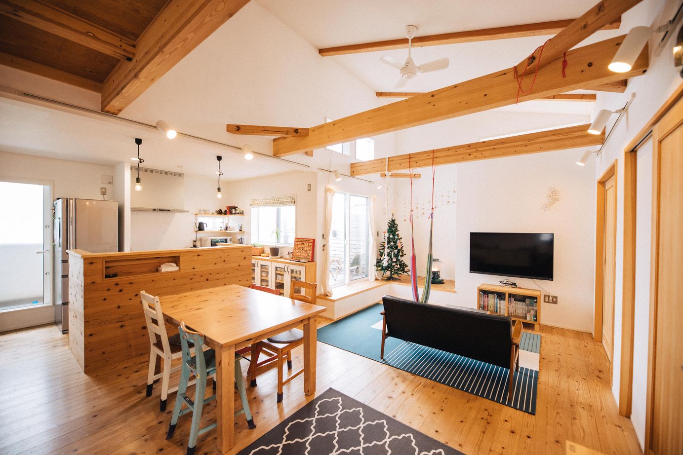 スタジオCoCo-Li 一級建築士事務所 【4000万円台/40坪台/間取り/バルコニー】秘密基地のような小屋裏、家庭菜園とみんなが楽しめる二世帯住宅の建築実例画像17