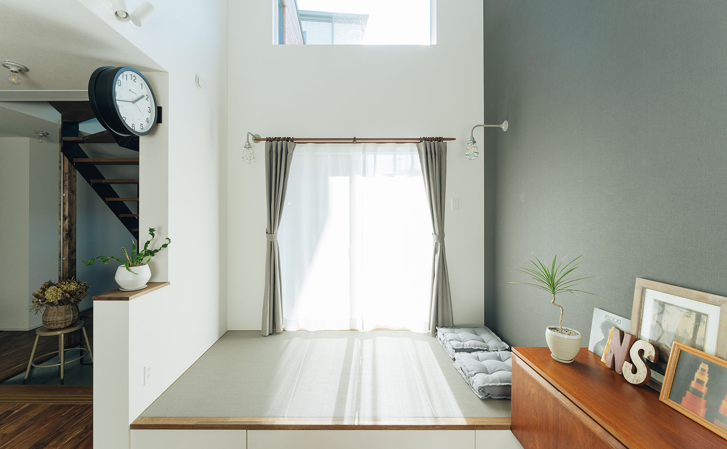 ATELIER YI:HAUS (アトリエイハウズ ） 【2000万円台/広い土間/間取り図有】20代夫婦がライフプランを立てて決意。土地探しから始めて理想の家をの建築実例画像4