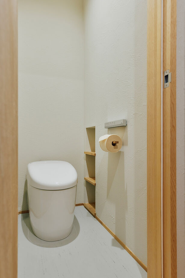 ATELIER YI:HAUS (アトリエイハウズ ） 【狭小地・京都市内・コンパクトハウス】窓なしの外観から開放的なLDKへ。素材を生かしたジャパンディな家の建築実例画像19