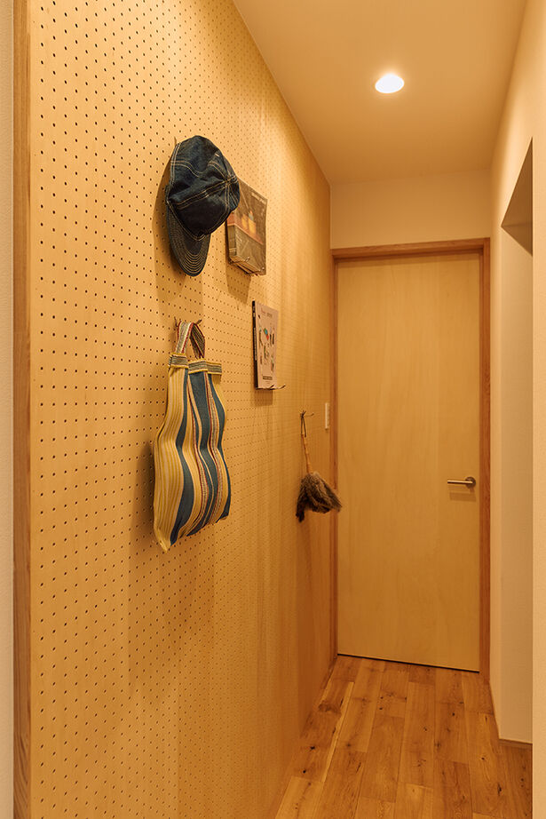 ATELIER YI:HAUS (アトリエイハウズ ） 【平屋風・吹き抜け・家事ラク】自然素材の空間に光がたっぷり。造作で好きなデザインも使い勝手も叶えたの建築実例画像15