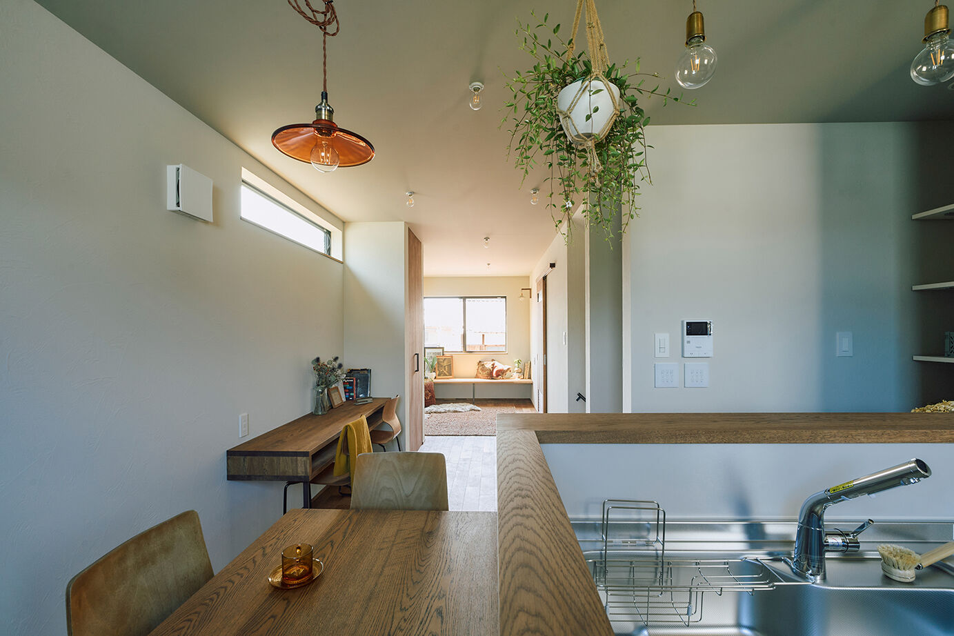 ATELIER YI:HAUS (アトリエイハウズ ） 【狭小地／3階建て／2階LDK】難条件を見事に克服。「好き」を詰め込み、家事ラクや楽しい子育ても叶えたの建築実例画像8