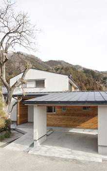 フジコーポレーション 数値に基いて綿密に創る「美」 風景に調和する瀟洒な木の家の建築実例画像2