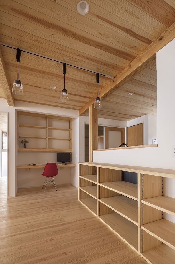 フジコーポレーション 【2LDK間取り図あり/ウッドデッキ】センスの高い設計で「個」を描く。風光と木の調和で魅せる癒しの家の建築実例画像4