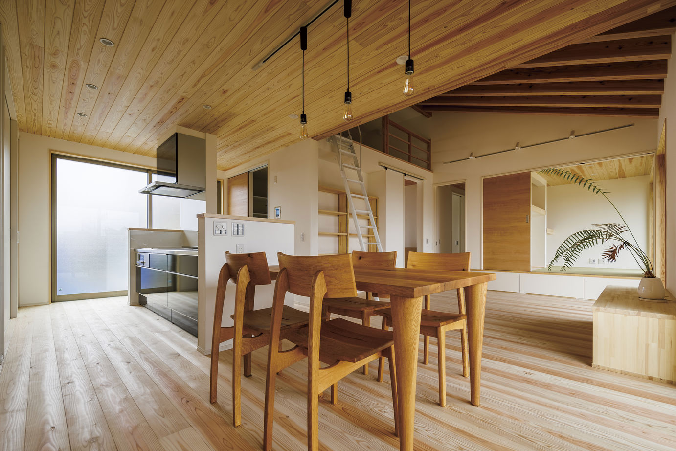 フジコーポレーション 木と光が紡ぐ、心地よい時間。寛ぎの時間を愉しむ平屋の家の建築実例画像6