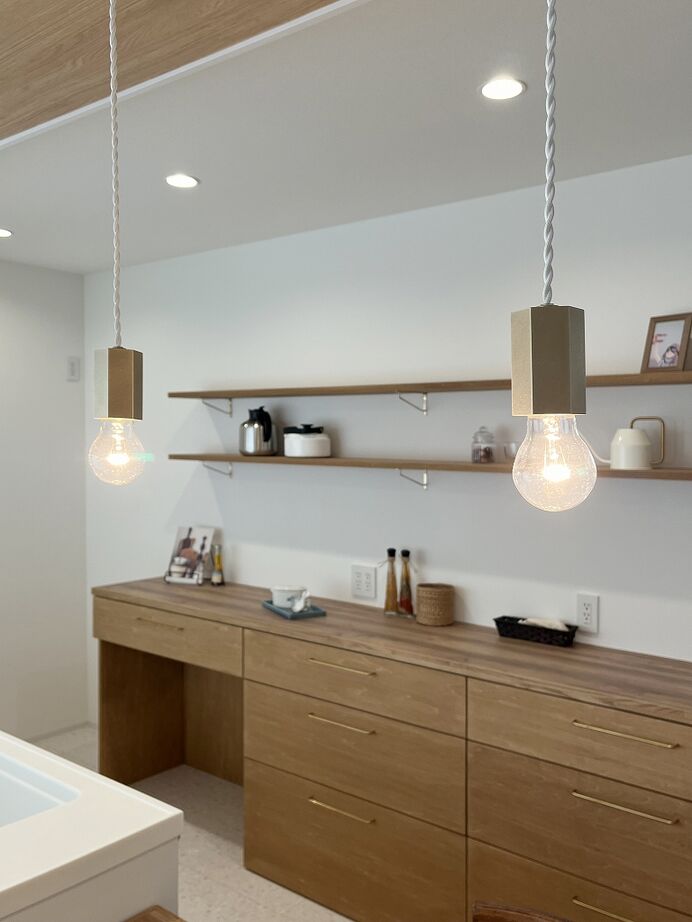 グリートホーム オープンキッチンが主役！質感と動線にこだわったホワイトコーデのお家の建築実例画像4