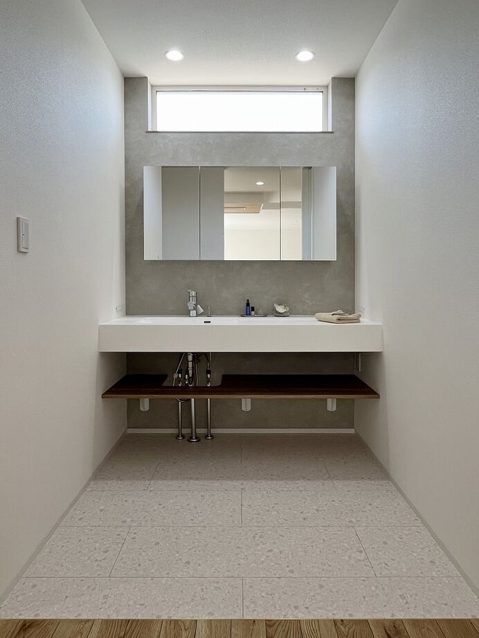 グリートホーム オープンキッチンが主役！質感と動線にこだわったホワイトコーデのお家の建築実例画像6