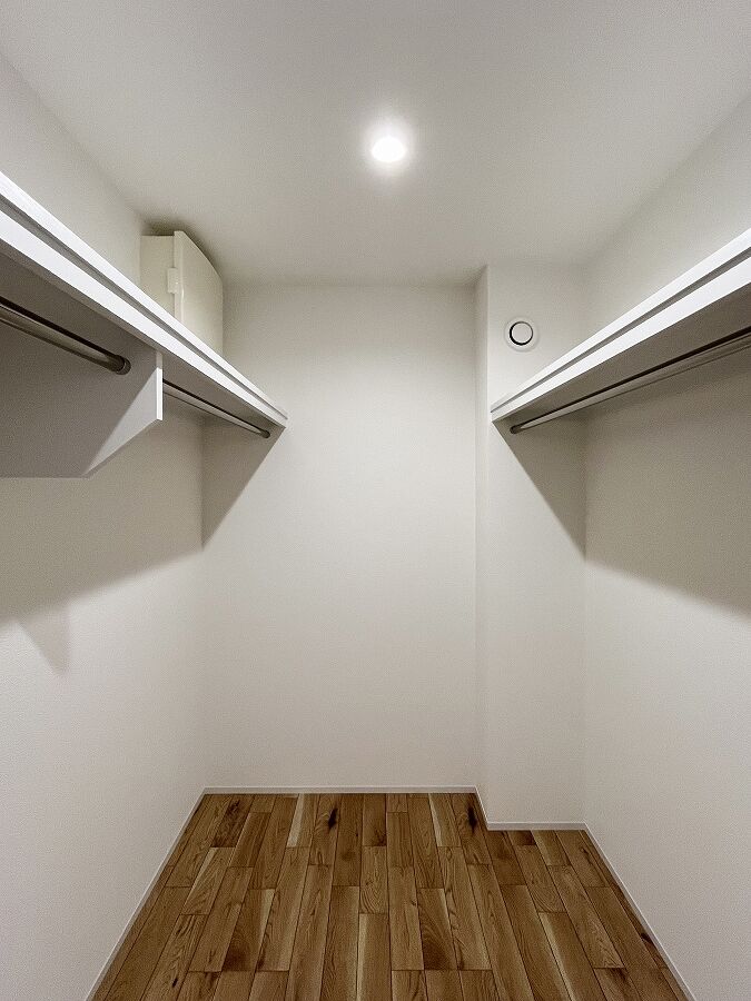 グリートホーム オープンキッチンが主役！質感と動線にこだわったホワイトコーデのお家の建築実例画像8