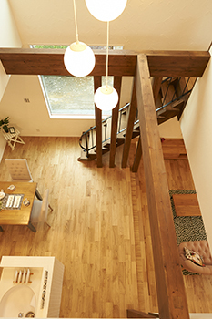 Lib Work 【2000万円台前半/ラウンジ型ピットリビング/吹き抜け/木の家】いつも子どもに目が届く楽しい子育てライフの建築実例画像6