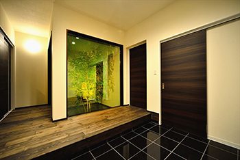 Lib Work 【2000万円台前半／勾配天井／中庭】懐かしくも新しい和モダンの、大人も楽しめる粋な住まいの建築実例画像4