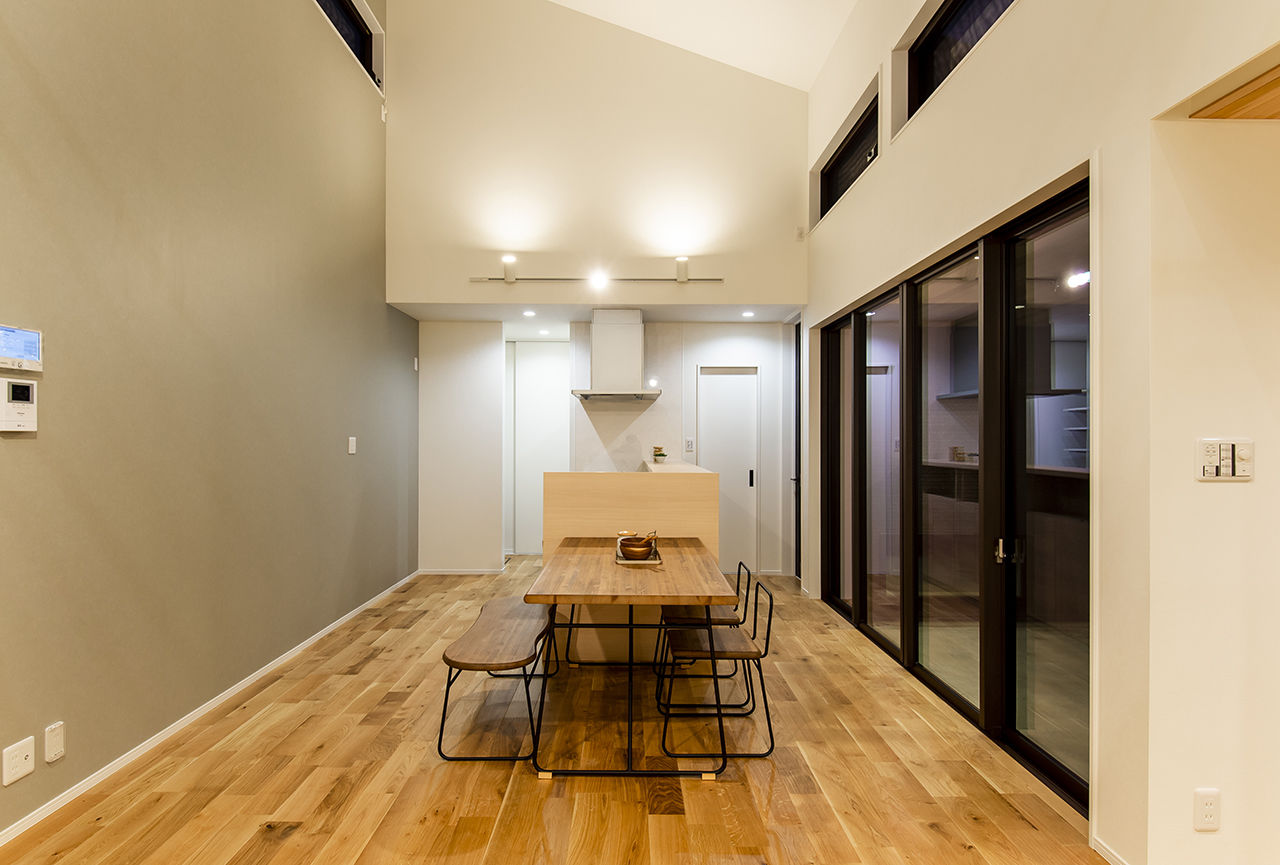 Lib Work 【2000万円台前半／平屋/38.5坪/熊本/子ども2人】３世代・６人家族の楽しい暮らしの建築実例画像2