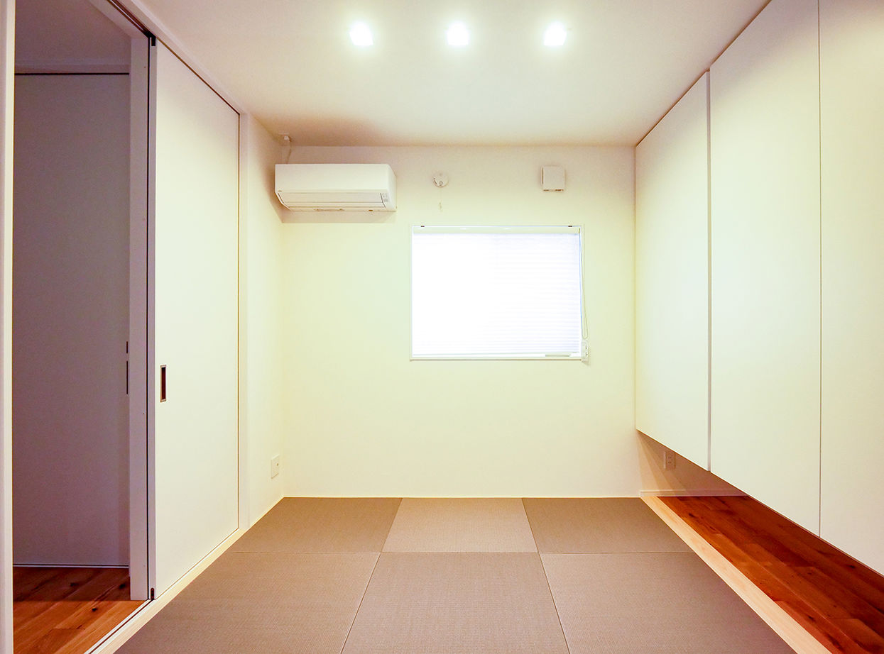 Lib Work 【2000万円台前半／ウッドデッキ/36坪】風が心地よい季節には、窓を開け放ってデッキでBBQのできる家の建築実例画像8