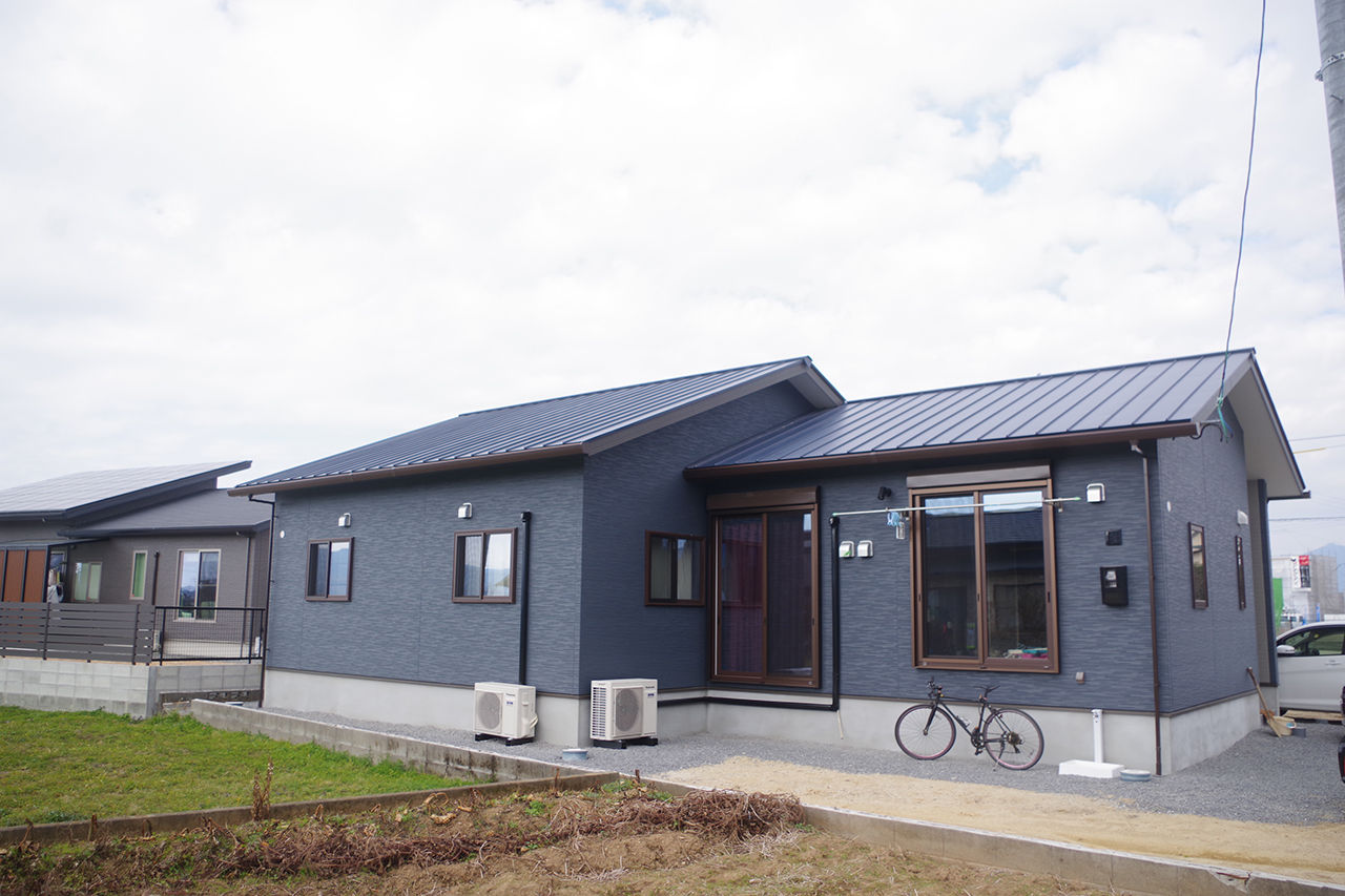 Lib Work 【2000万円台前半／平屋】 20代の家づくりを応援してくれたのは、親身な営業とアイデア豊富な設計士の建築実例画像1