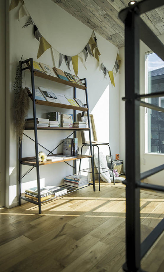 Lib Work 【1000万円台後半／インダストリアルスタイル】多趣味なのに物にあふれない　お気に入りだけをつめこんだ家の建築実例画像5