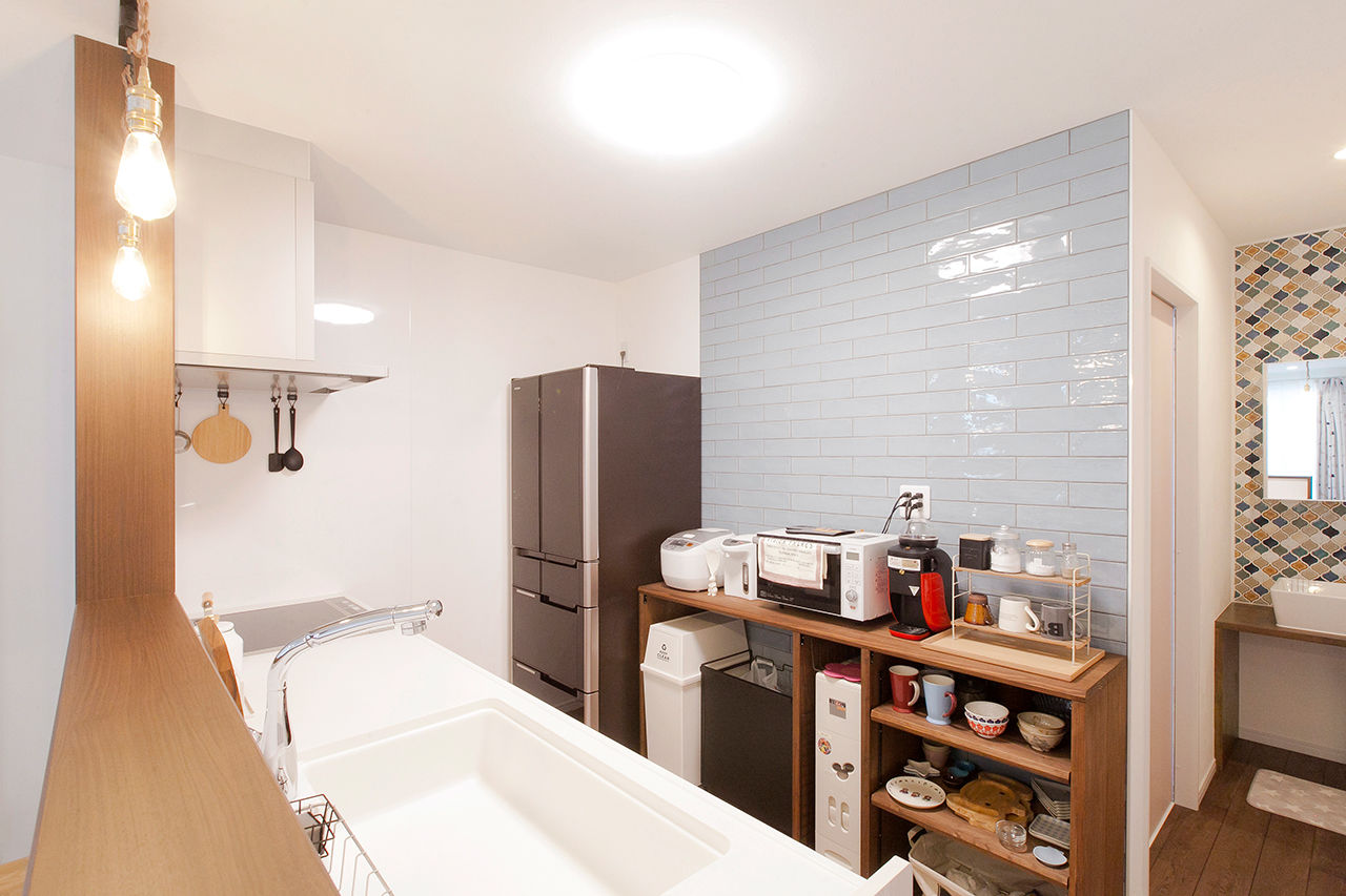 Lib Work 【1000万円台後半／平屋/子ども2人】デザインウォールや照明など、すべてに『好き』を盛り込んだ可愛い平屋の建築実例画像4