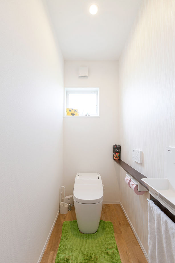 Lib Work 【2700万円台／平屋/子ども2人】勾配天井を活かした開放感たっぷりなLDK。友人を招きたくなる自慢の平屋の建築実例画像6