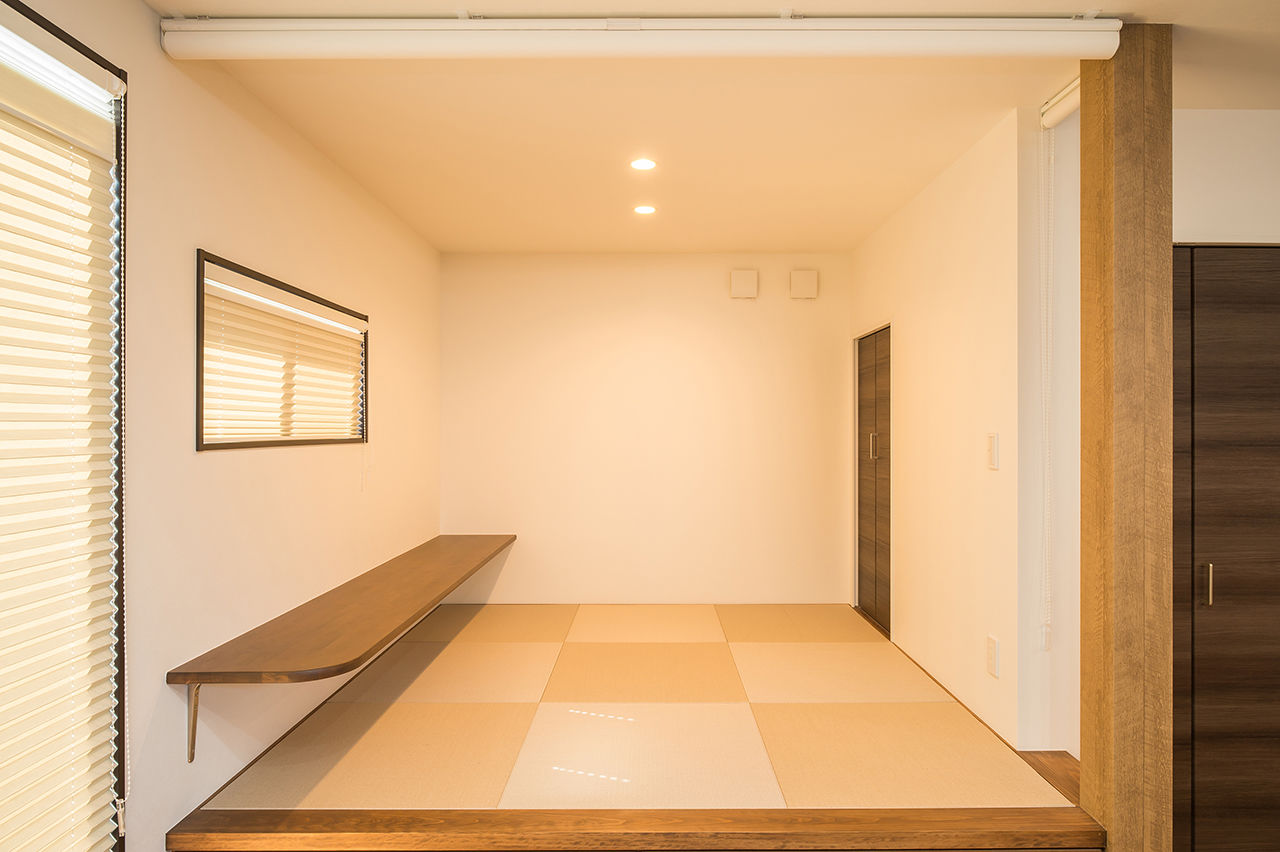 Lib Work 【2000万円台後半/子ども２人】黒で統一したこだわりのキッチンが映える、シンプルモダンな家の建築実例画像6