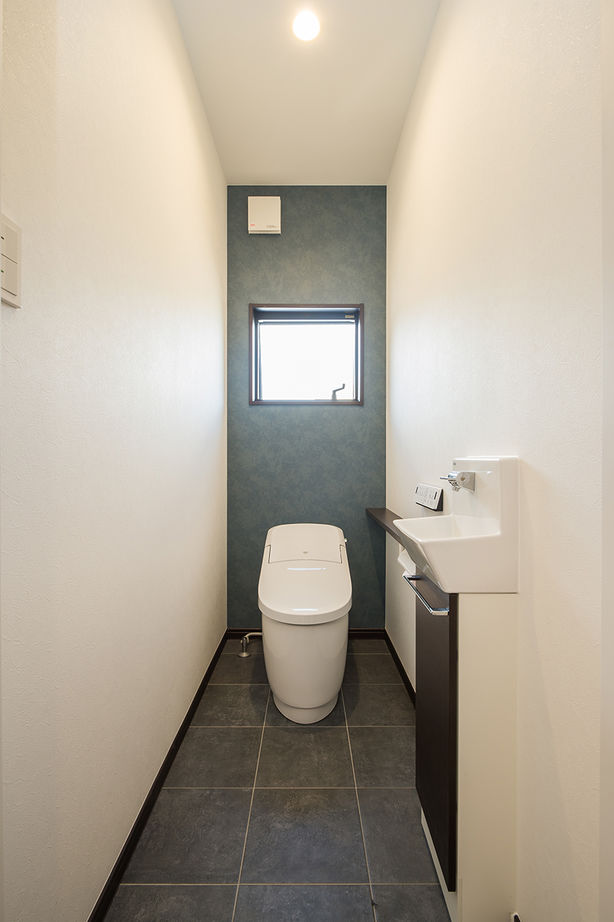 Lib Work 【2000万円台後半/子ども２人】黒で統一したこだわりのキッチンが映える、シンプルモダンな家の建築実例画像10