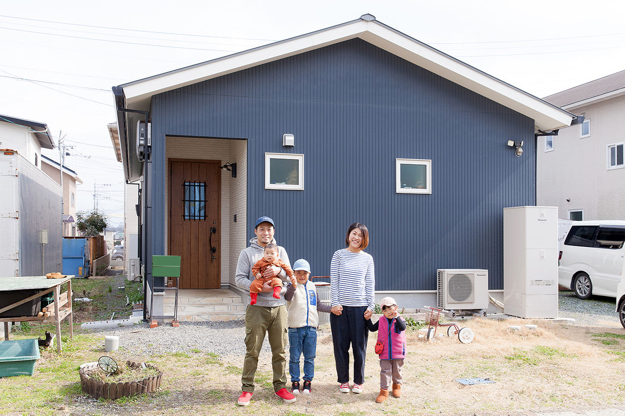 Lib Work 【2000万円台前半／平屋/子ども３人/4LDK】極力廊下をなくした開放感ある平屋。子どもが遊べる黒板のある家の建築実例画像1