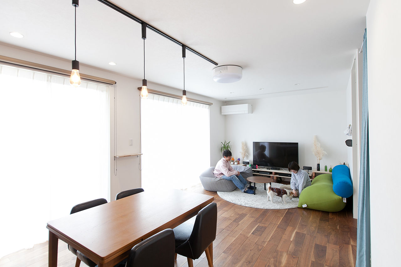 Lib Work 【2000～2499万円／2LDK】スキップフロアで空間を上手く活用。開放感たっぷりで、友人を招きたくなる家の建築実例画像5