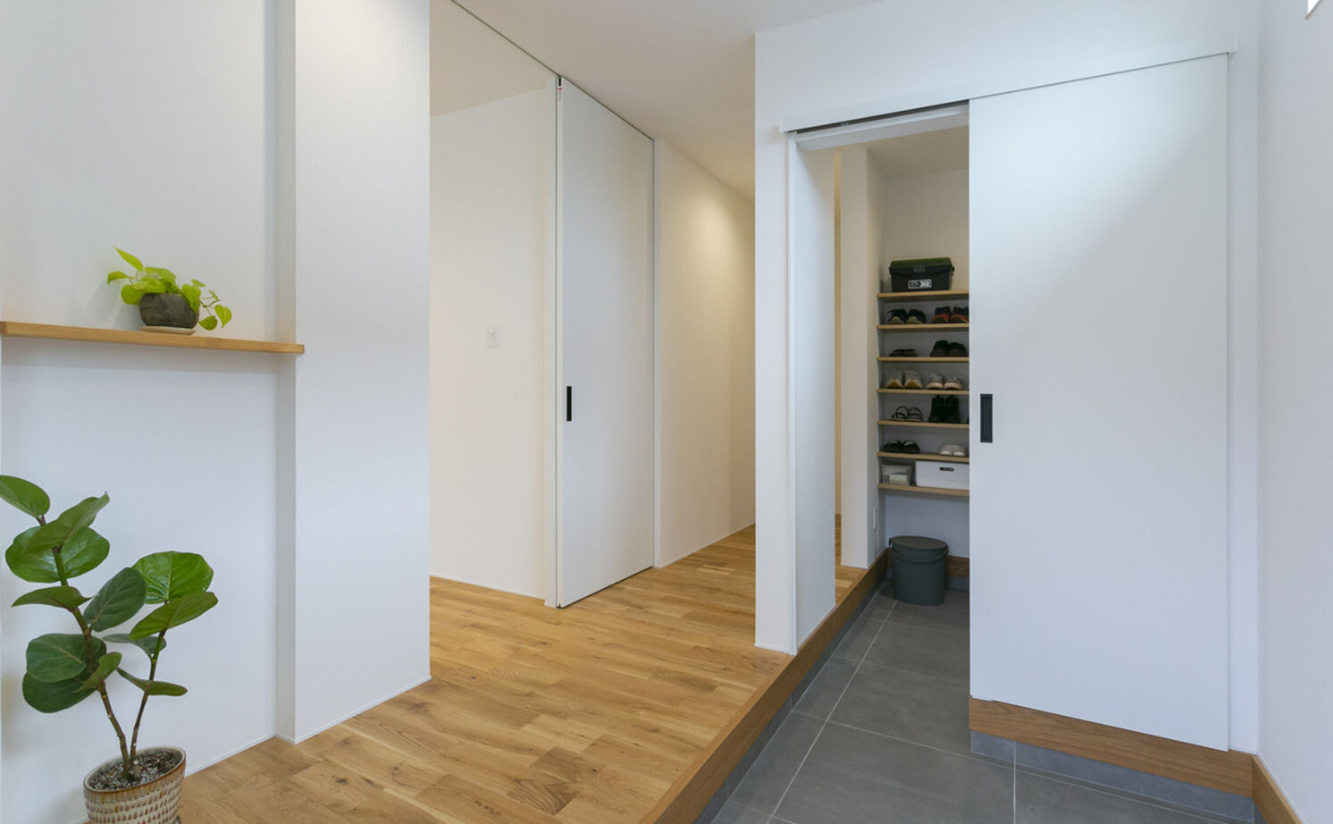 Lib Work 【平屋・3LDK・間取り図・パントリー】効率的な動線を追求し、毎日の暮らしやすさと細部まで「好き」を実現の建築実例画像11