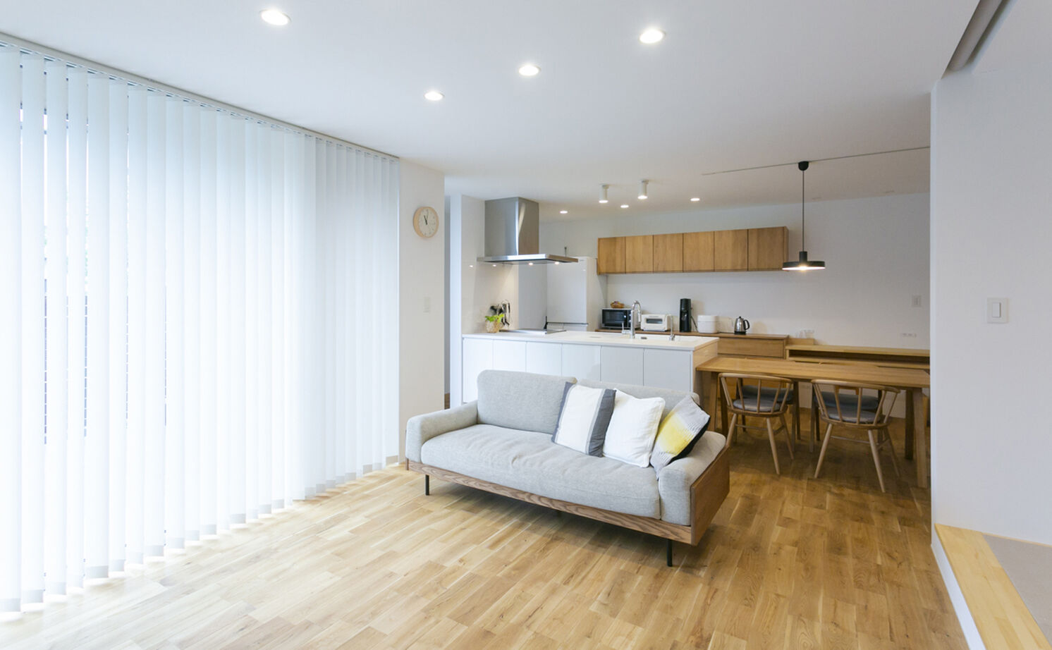 Lib Work 【平屋・3LDK・間取り図・パントリー】効率的な動線を追求し、毎日の暮らしやすさと細部まで「好き」を実現の建築実例画像13