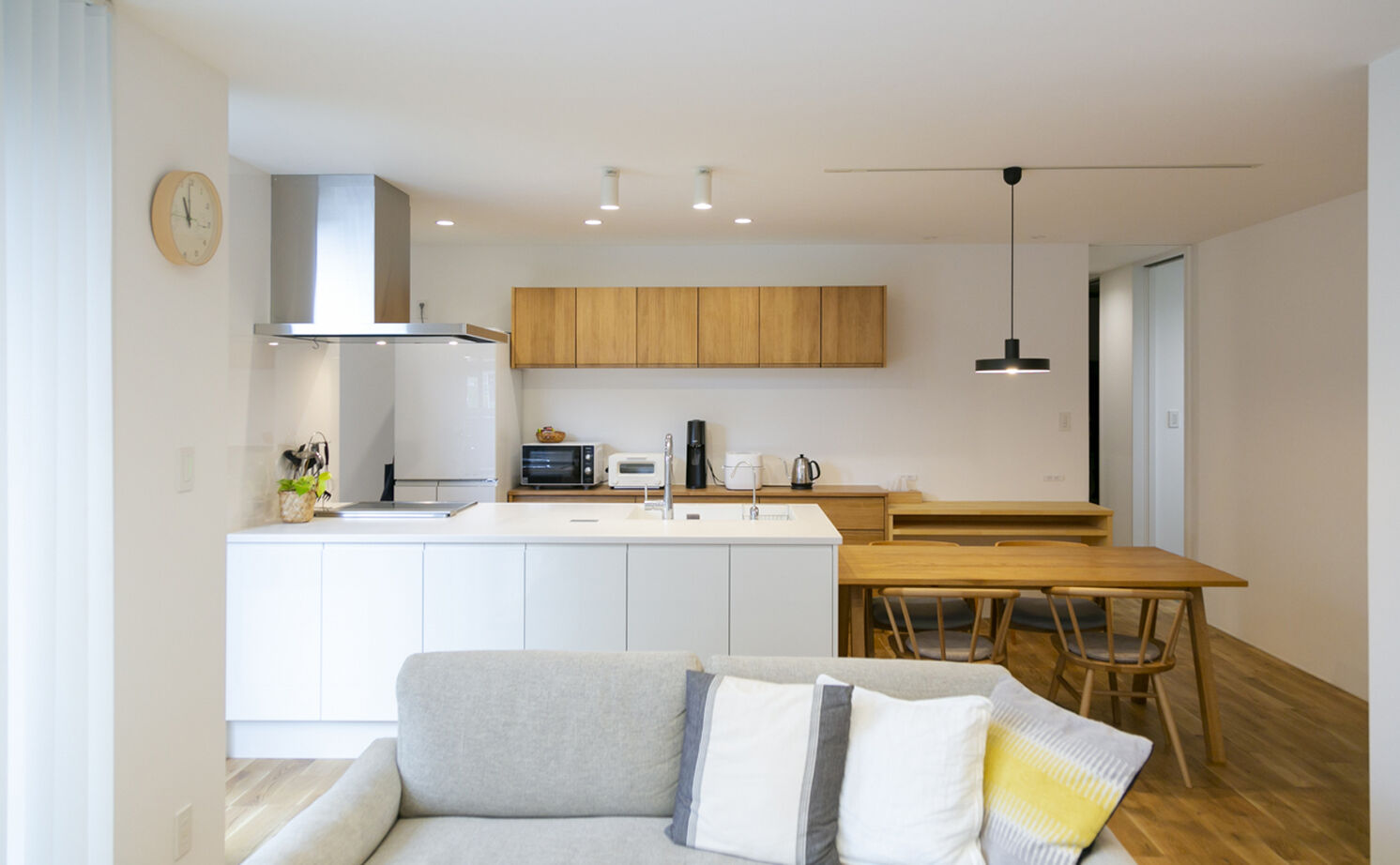 Lib Work 【平屋・3LDK・間取り図・パントリー】効率的な動線を追求し、毎日の暮らしやすさと細部まで「好き」を実現の建築実例画像17