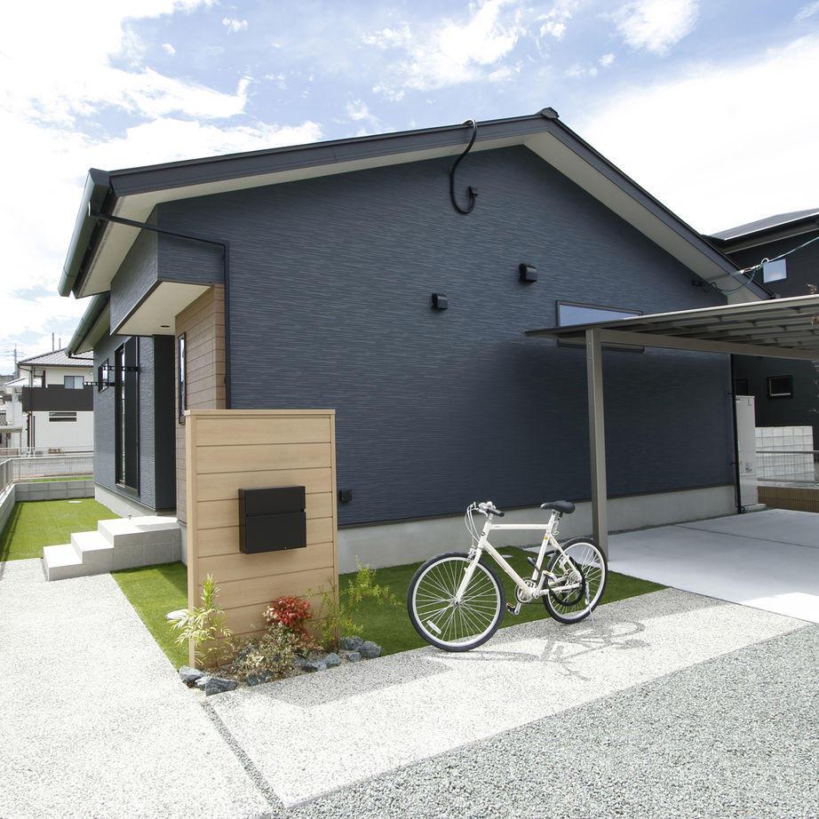 Lib Work 【2000万円台前半・平屋・2LDK・間取り図あり】開放感と統一感を大切に。好きな間取りを実現した平屋の建築実例画像1