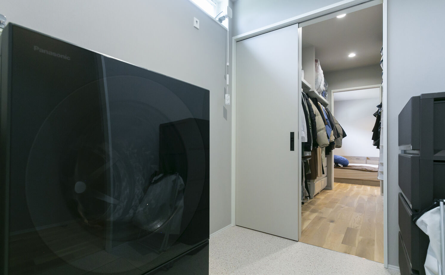 Lib Work 【平屋・3LDK・間取り図・オリジナルキッチン】家事がラクな動線を実現。やわらかなカフェ風の平屋の建築実例画像17