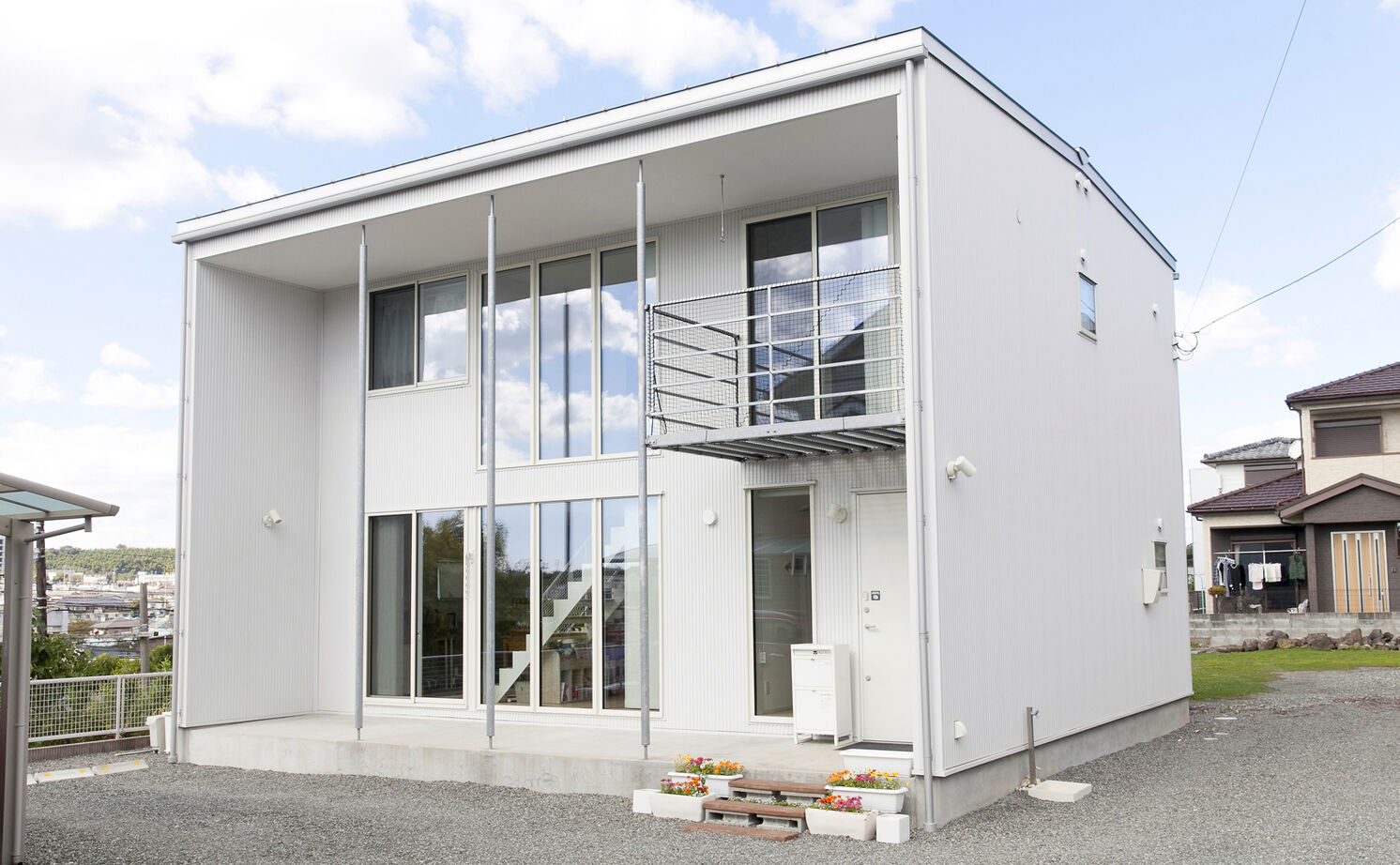 Lib Work 【無印良品の家／吹抜け】大きな窓から光と風が通る、一つの大空間。ライフスタイルに合わせて変えられる家の建築実例画像