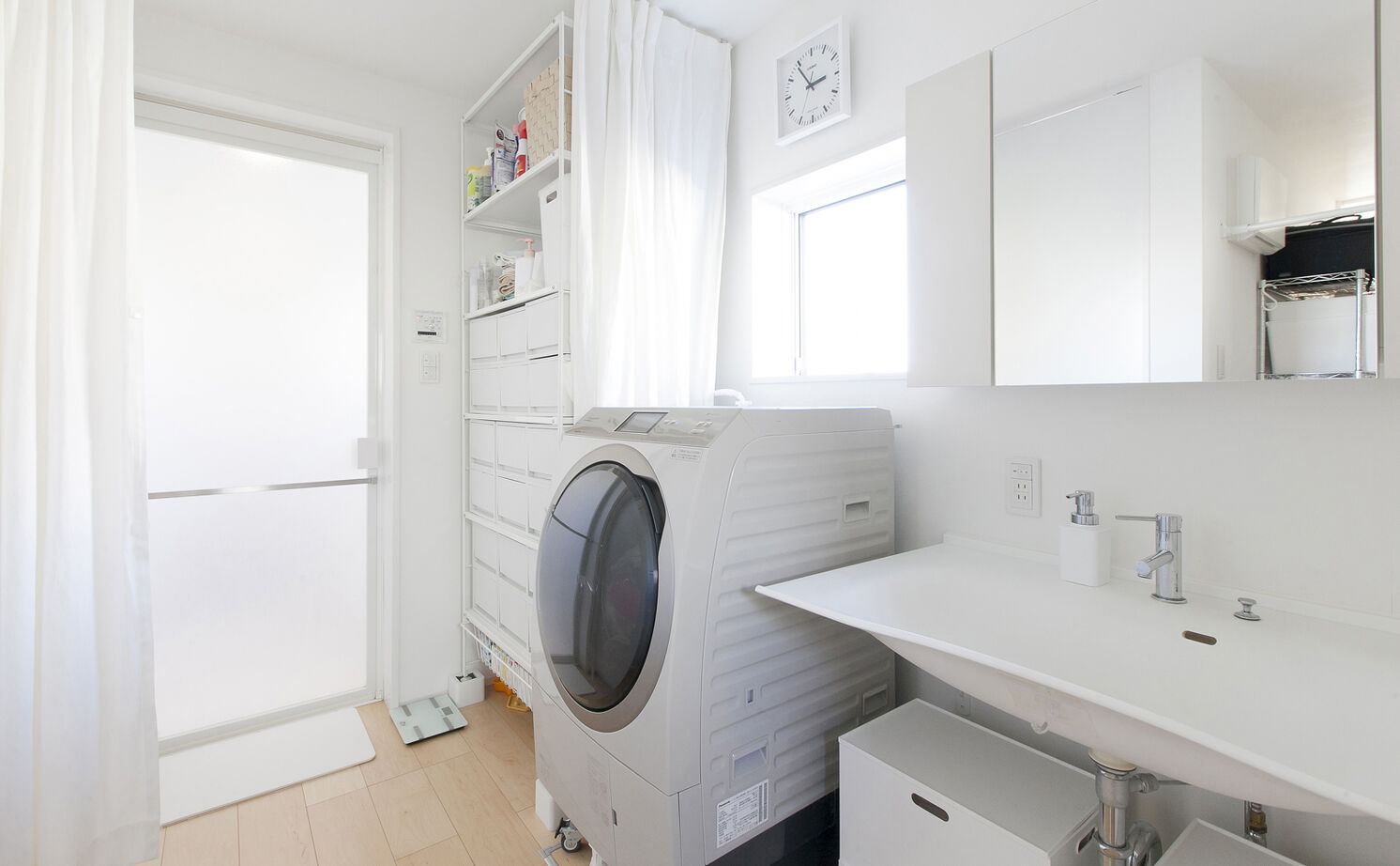 Lib Work 【無印良品の家／吹抜け】大きな窓から光と風が通る、一つの大空間。ライフスタイルに合わせて変えられる家の建築実例画像10