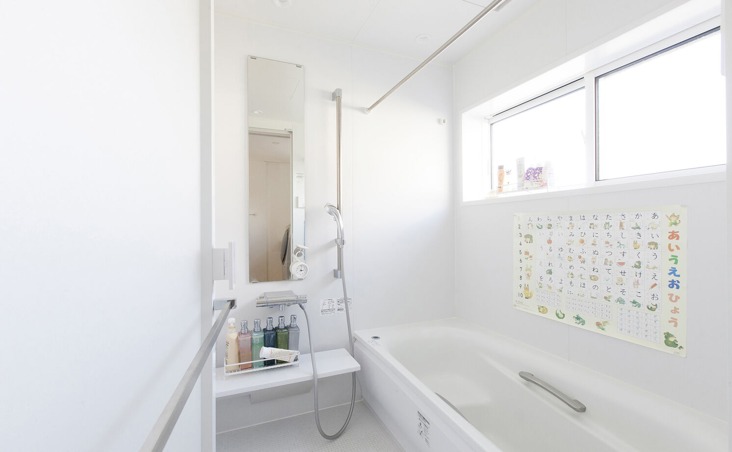 Lib Work 【無印良品の家／吹抜け】大きな窓から光と風が通る、一つの大空間。ライフスタイルに合わせて変えられる家の建築実例画像12