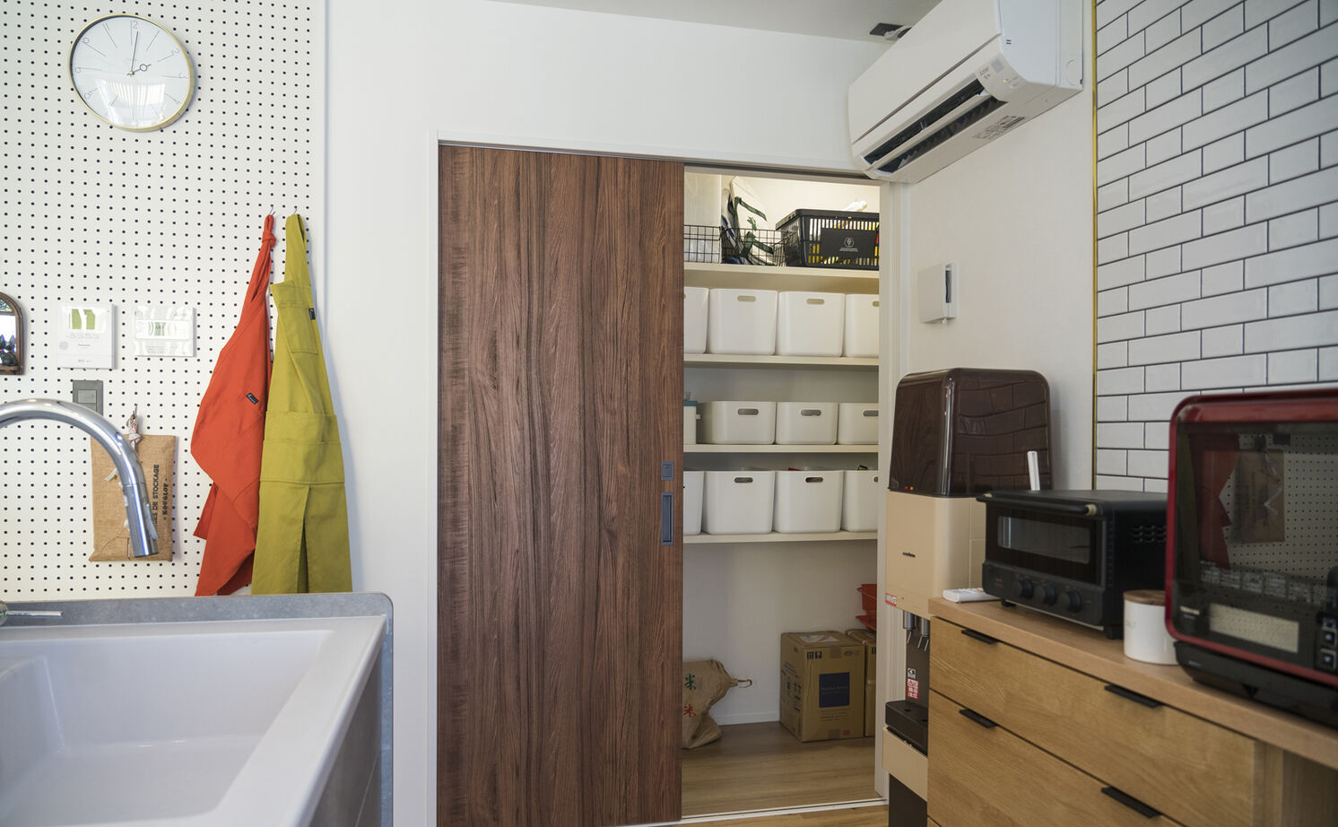 Lib Work 【2000万円台前半／カフェ風／土間】開放的なLDK、中2階、小屋裏スペース…。理想を叶えるアイデア満載の家の建築実例画像6