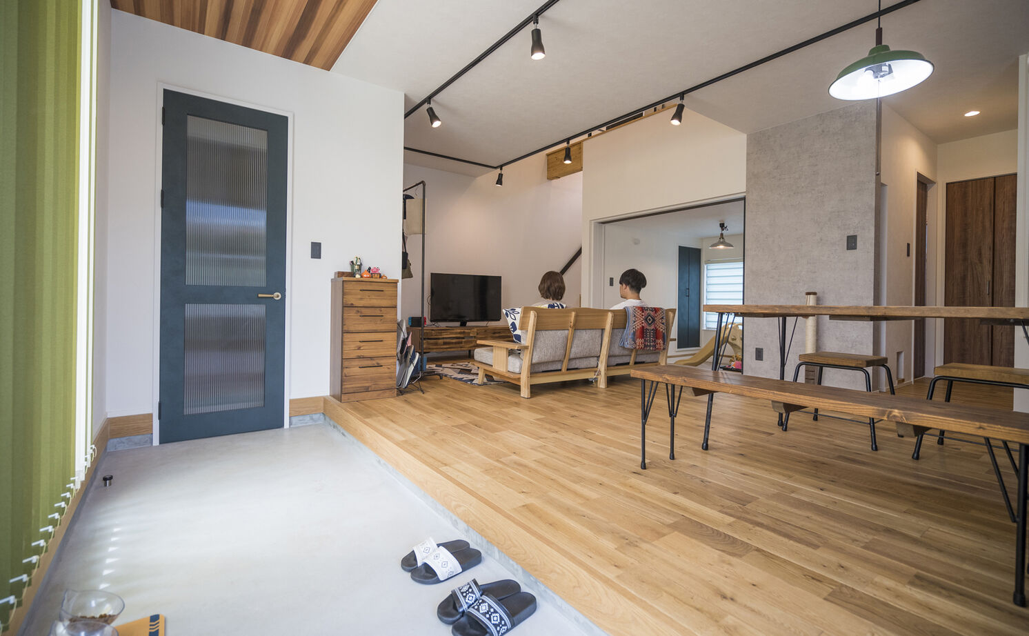 Lib Work 【2000万円台前半／カフェ風／土間】開放的なLDK、中2階、小屋裏スペース…。理想を叶えるアイデア満載の家の建築実例画像14