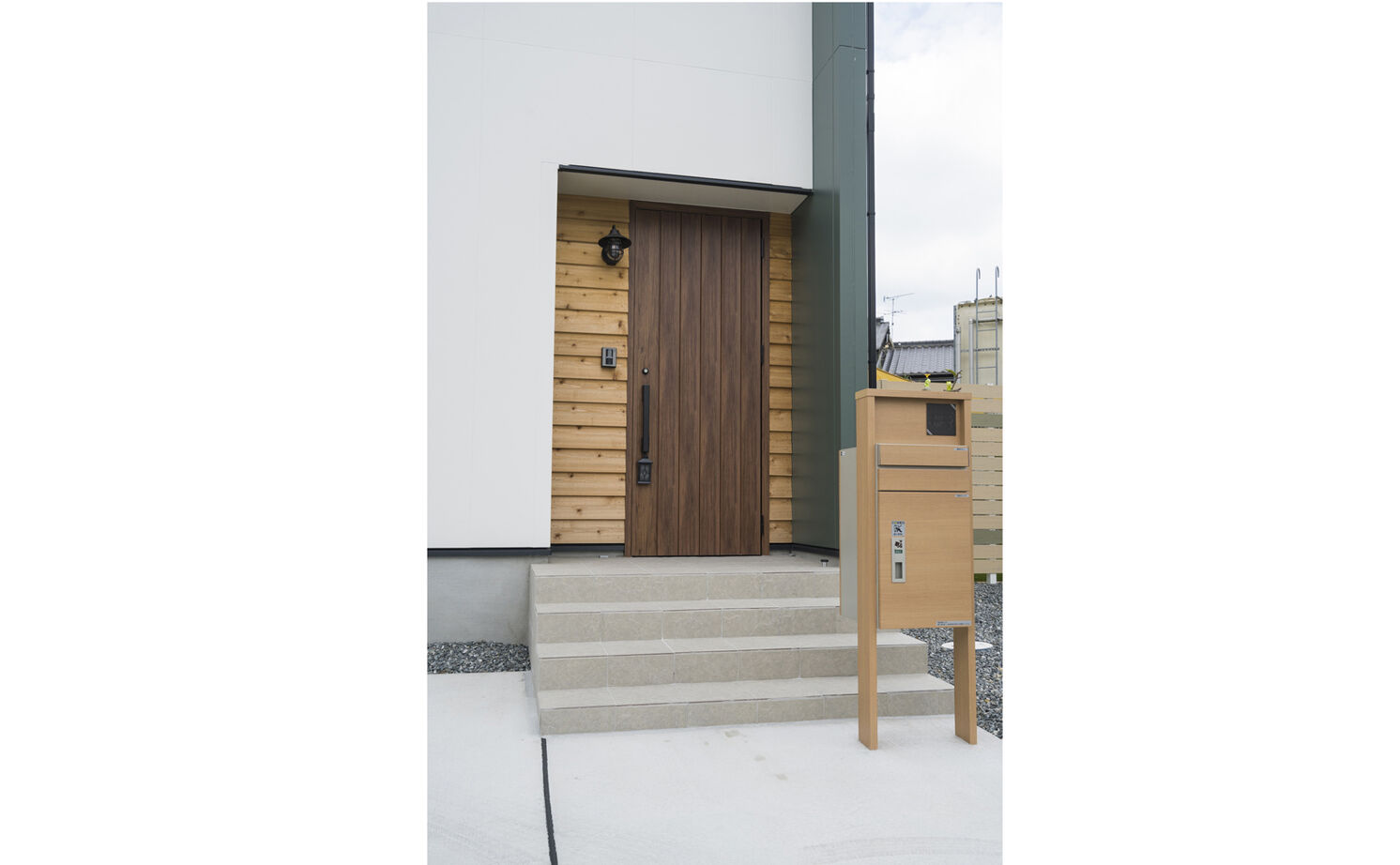 Lib Work 【2000万円台前半／カフェ風／土間】開放的なLDK、中2階、小屋裏スペース…。理想を叶えるアイデア満載の家の建築実例画像20