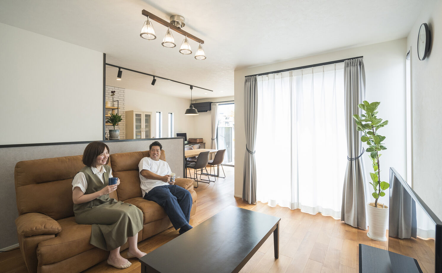 Lib Work 【1000万円台後半／平屋／回遊動線】ヤシの木やサボテンがのびのび育つ。ドライガーデンを望む心地良い平屋の建築実例画像6