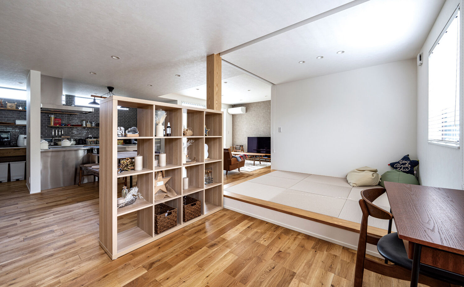 Lib Work 【1000万円台後半／平屋／小上がり和室】暮らしやすさを追求した間取り。光がたくさん入る平屋の家の建築実例画像7