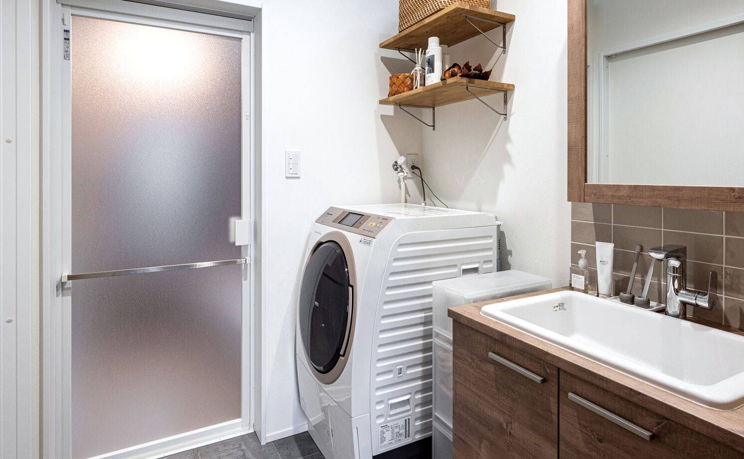 Lib Work 【1000万円台後半／平屋／小上がり和室】暮らしやすさを追求した間取り。光がたくさん入る平屋の家の建築実例画像12