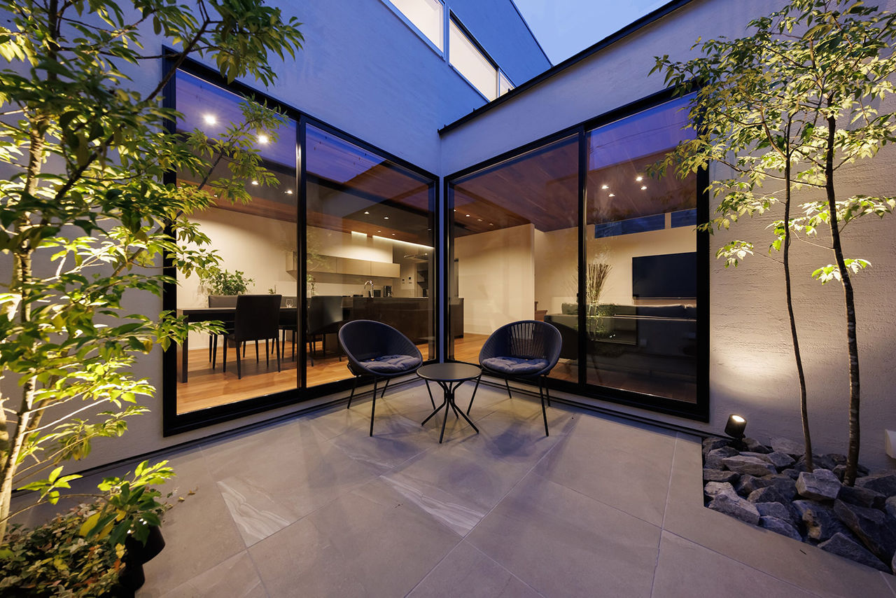 Kibaco 【ビルトインガレージ／中庭／39.3坪】完全プライベートな中庭でくつろげるホテルライクな家の建築実例画像7