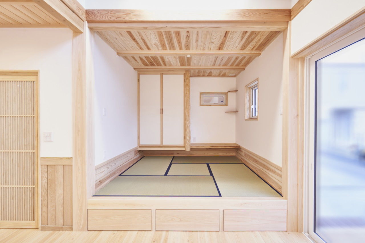 徳田工務店 【41坪｜ボルダリングウォール｜小上がり和室｜ZEH】木の温もりと遊び心が織りなす和モダンな家の建築実例画像5