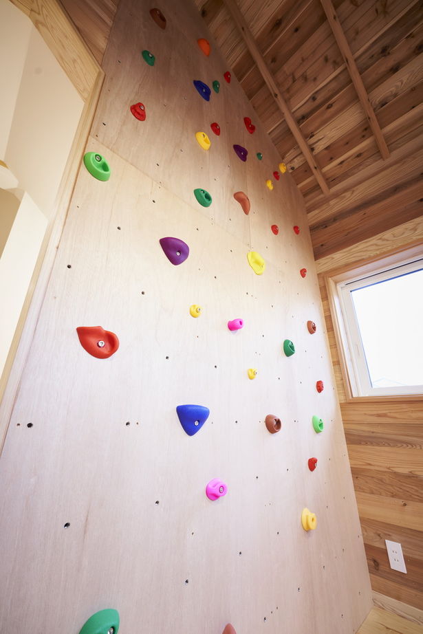 徳田工務店 【41坪｜ボルダリングウォール｜小上がり和室｜ZEH】木の温もりと遊び心が織りなす和モダンな家の建築実例画像7