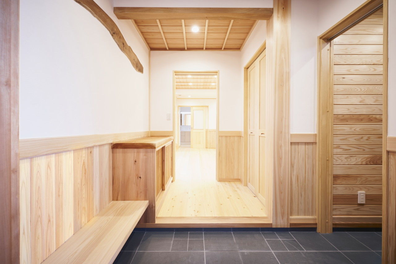 徳田工務店 【41坪｜ボルダリングウォール｜小上がり和室｜ZEH】木の温もりと遊び心が織りなす和モダンな家の建築実例画像10