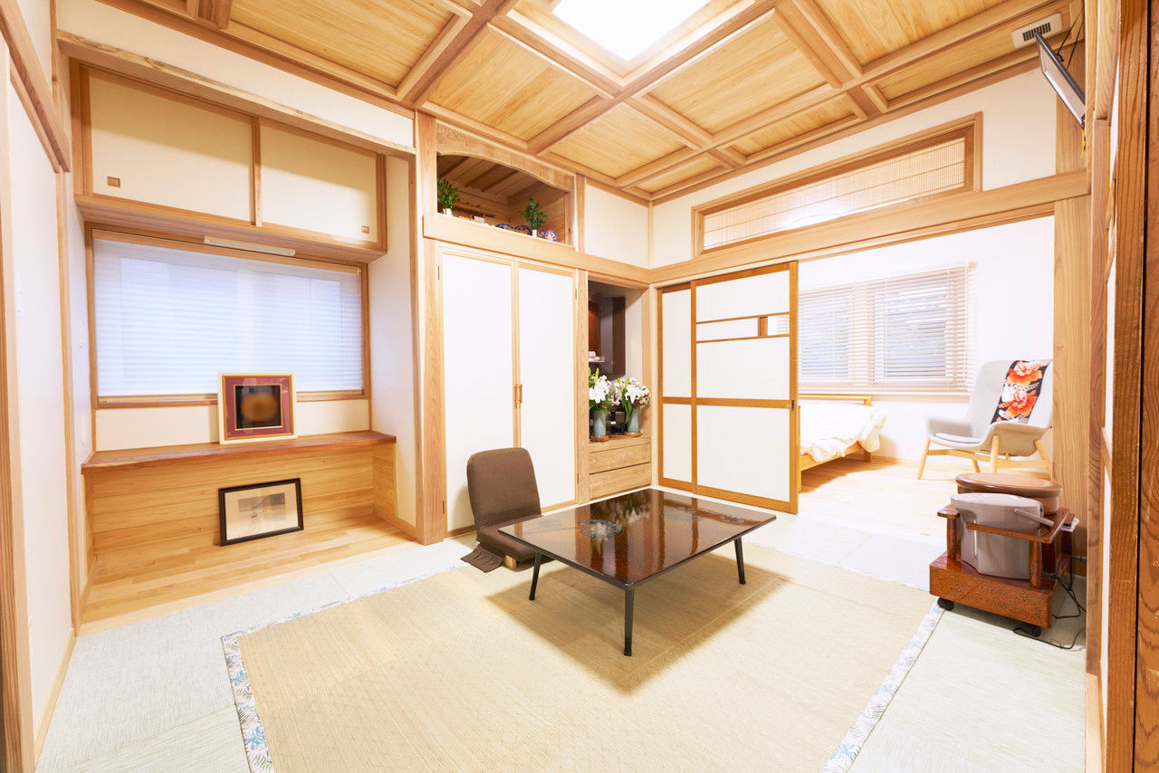 徳田工務店 【間取図有｜2500～2999万円｜太陽光発電｜庭園風のアプローチ】木の空間に音楽が心地よく響く平屋風の家の建築実例画像5